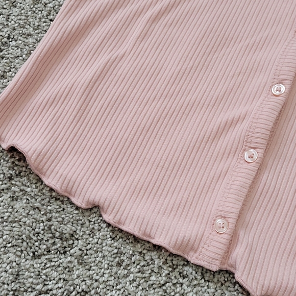 Pink Rose button front top - Picture 6 of 7